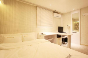 Shine Hotel